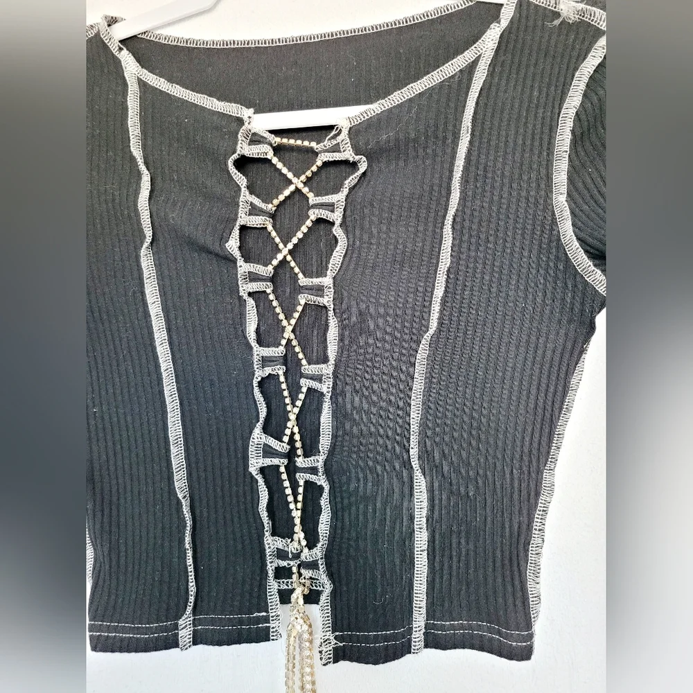 Rhinestone Crop Top Ribbed Contrast Stitching Black Lace Up Front XS